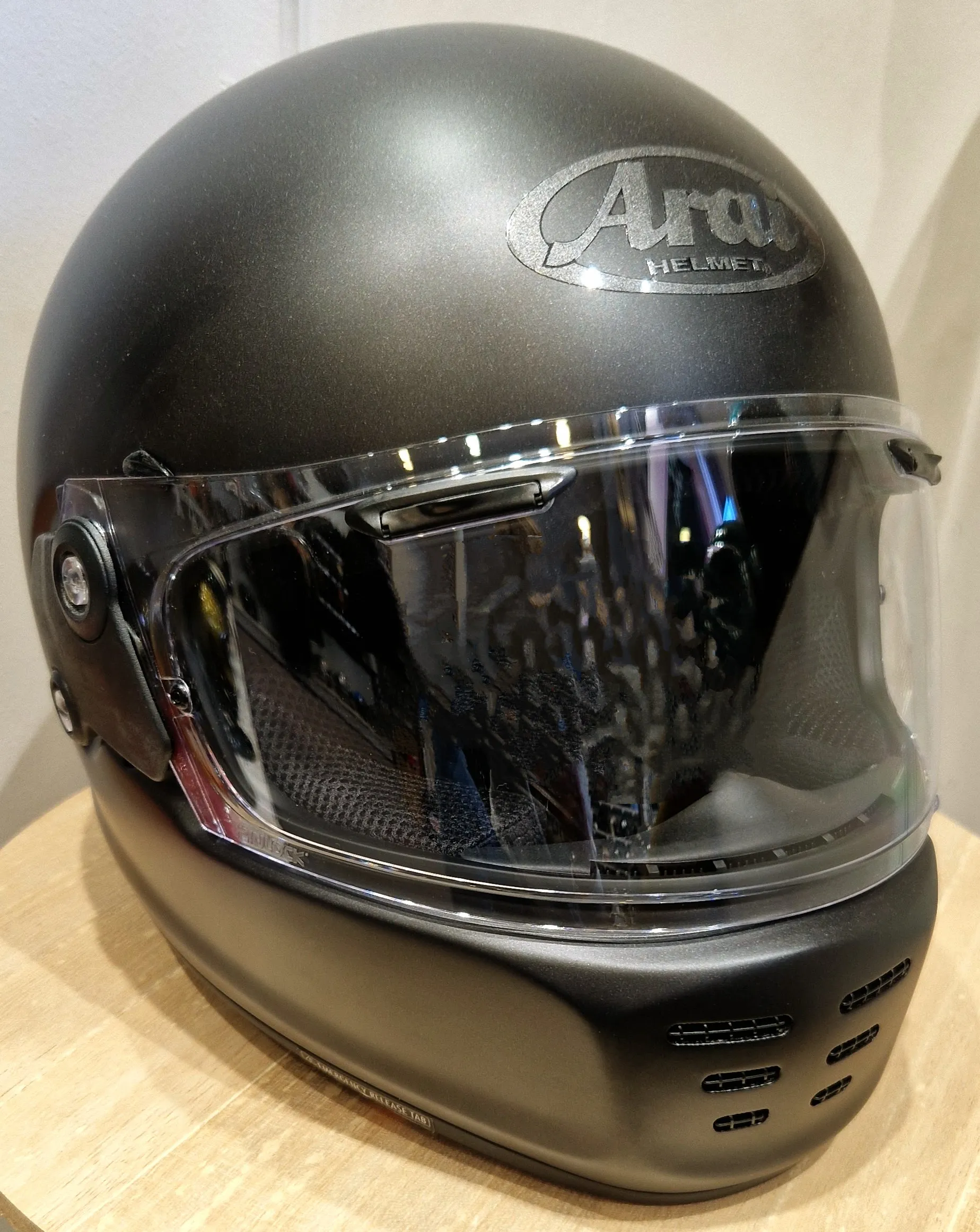 Casque ARAI Concept-XE Frost Black (Noir mat) – Image 2