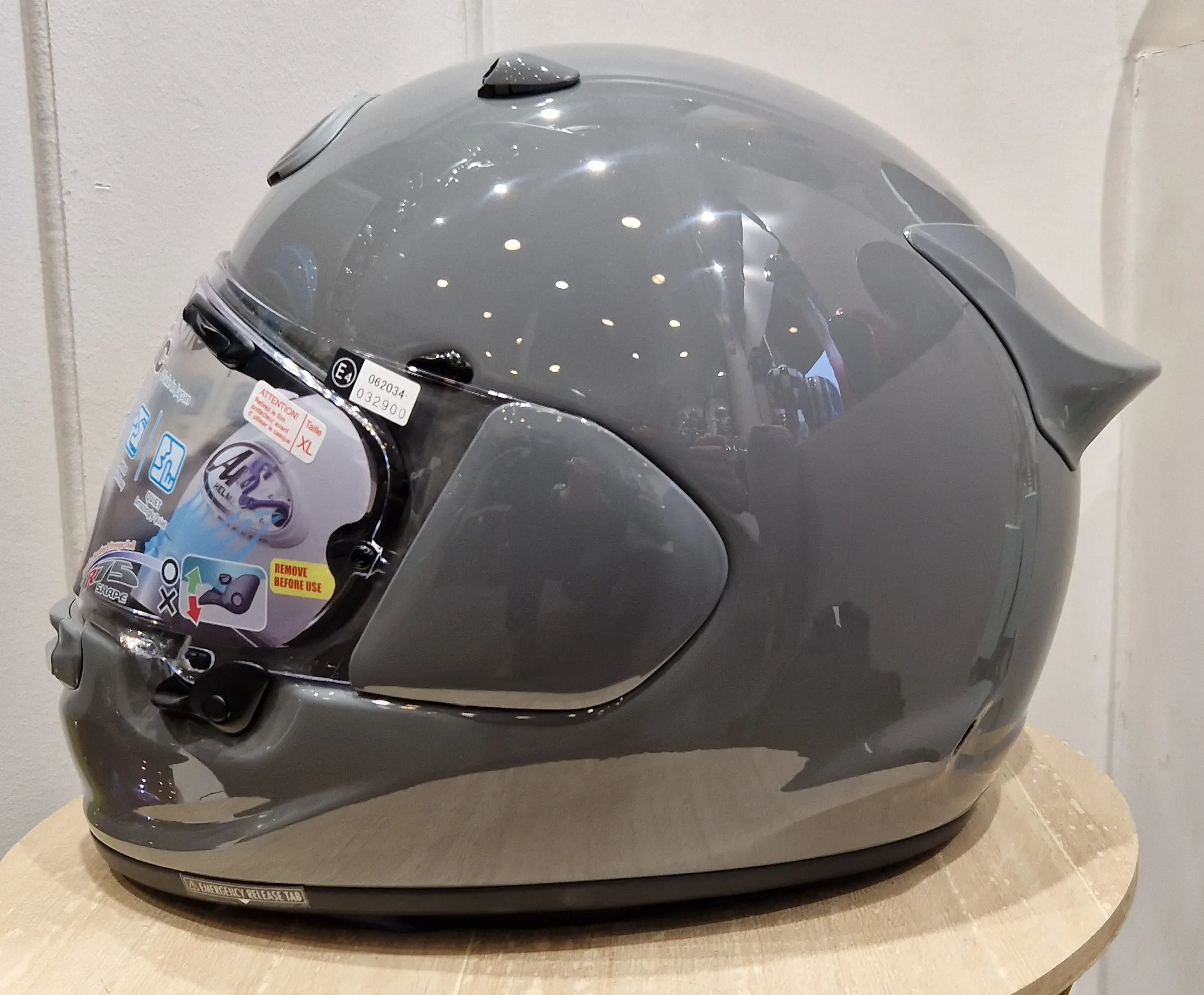 Casque Arai QUANTIC – Modern Grey (Gris nardo) – Image 2