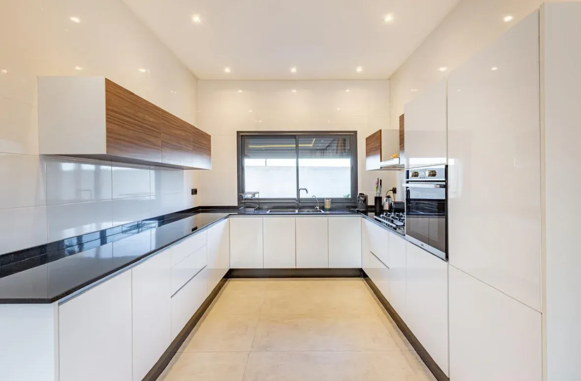 Villa Shop – Image 4