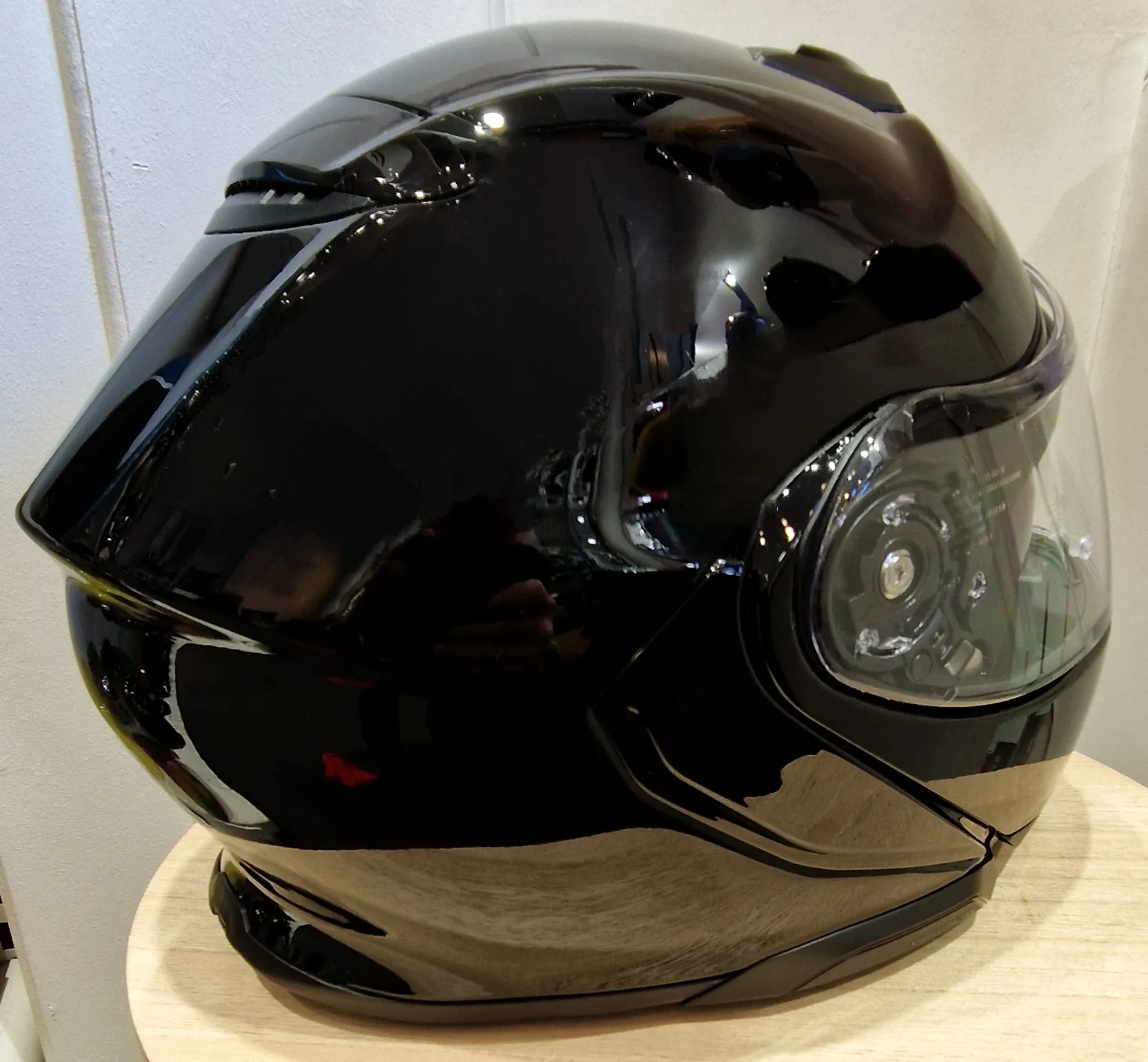Casque SHOEI Neotec 3 Black (Noir brillant) – Image 4